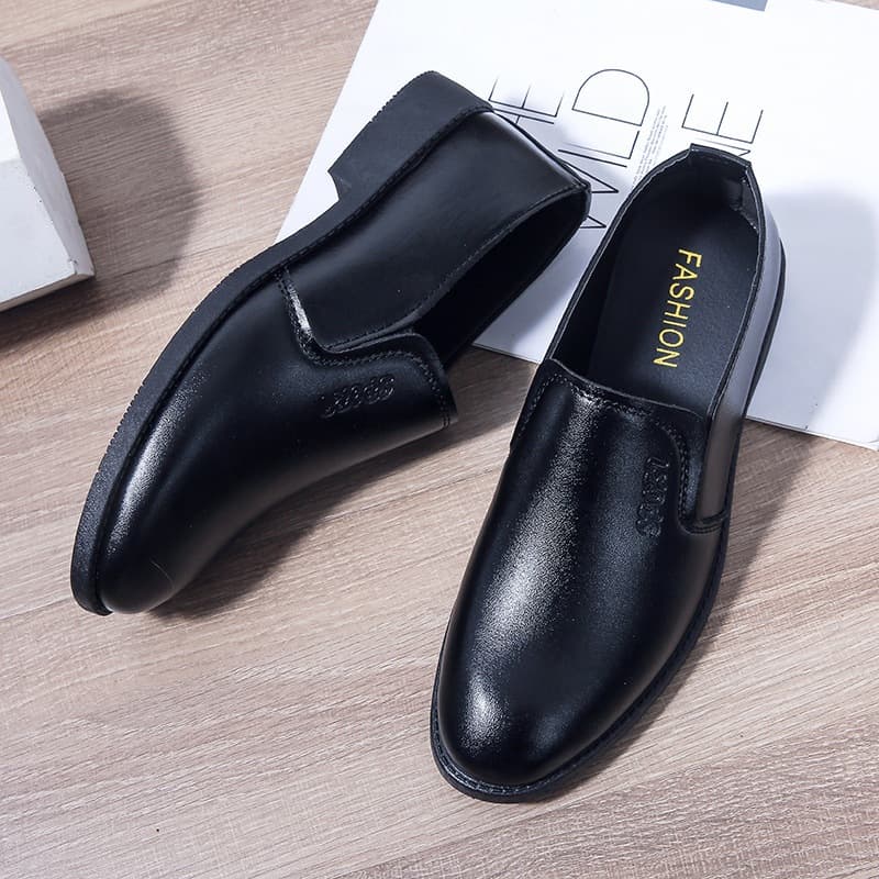 Breathable Casual Leather Shoes For Men Korean Trendy Business Formal Shoes Round Head Stock Available For Young Men