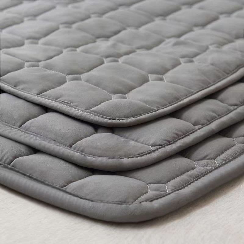All-Season Mattress Pads, Thin Protective Pads for Student Dorms, Single Bed Quilts, Foldable for Bedroom Double Beds