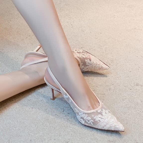 2026 Autumn New French Lace Hollow Pointed Toe Comfortable High Heels Mesh Apricot Thin Heel Shoes for Women