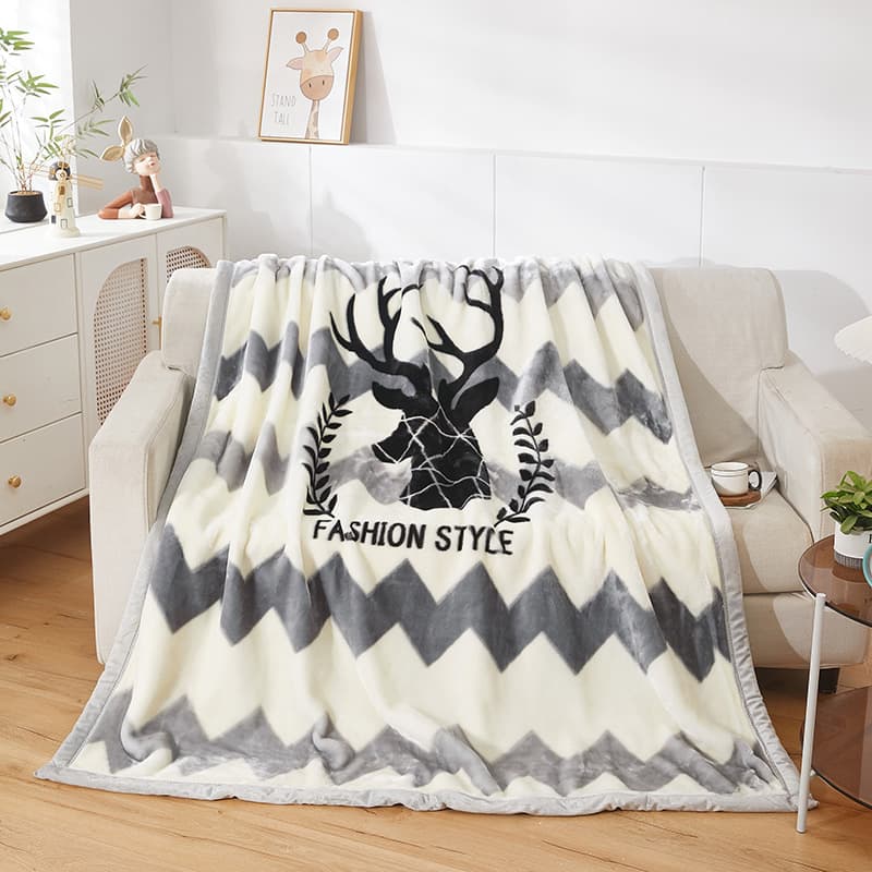 Double-Layered Thick Blanket for Winter, Coral Fleece Sofa Blanket, Nap Blanket for Office Flannel Cover