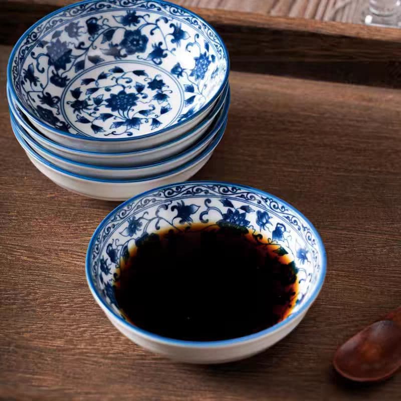 High-temperature underglaze blue and white Chinese-style ceramic snack dish, soy sauce dish, hotpot dipping sauce dish, small appetizer plate, home dipping dish