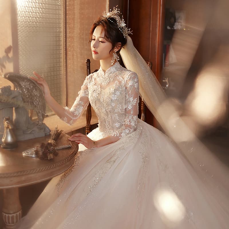 Main wedding dress 2026 new style temperament bride forest style super fairy big luxury simple small French light maternity main yarn