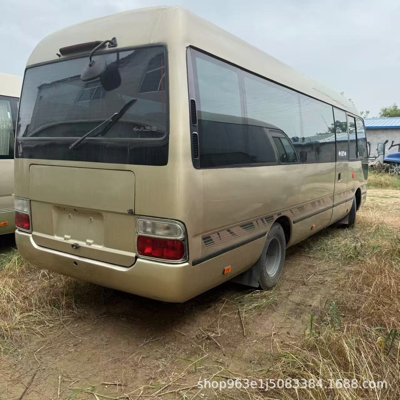 Cross-border Export Toyota Coaster 23-Seater Minibus Passenger Vehicle Coaster Minibus Euro 3 Medium Passenger