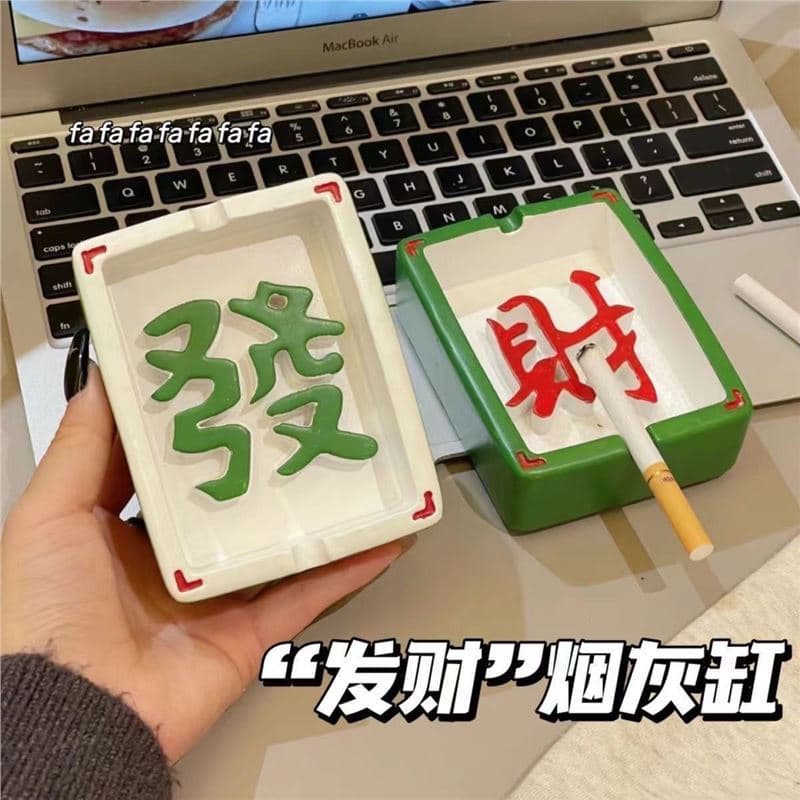 Quirky and Creative Ashtray, Unique Personality for Living Room, Fashionable Mahjong Table, Cute and Prosperous Ins High-Value Home Decor