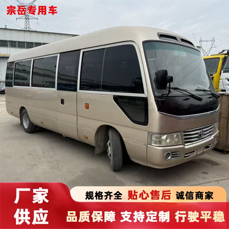 Cross-border export premium luxury bus 4-cylinder Toyota, Coaster 19-23 seats, 8-meter Euro III emission medium bus