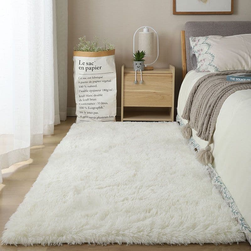 Thick, long-pile rug for girls, perfect for bedrooms, bay windows, bedside rooms, living rooms, and other home use.