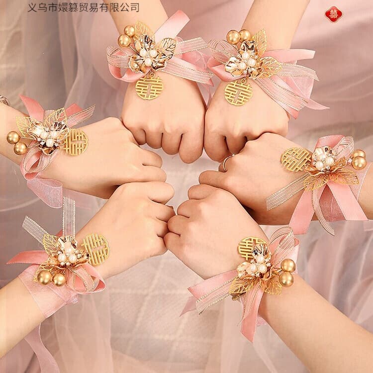 Bridesmaid Wrist Corsage Pink Rose Flowers Sister Group Bracelet Wedding Supplies Bridal Party Hand Flower
