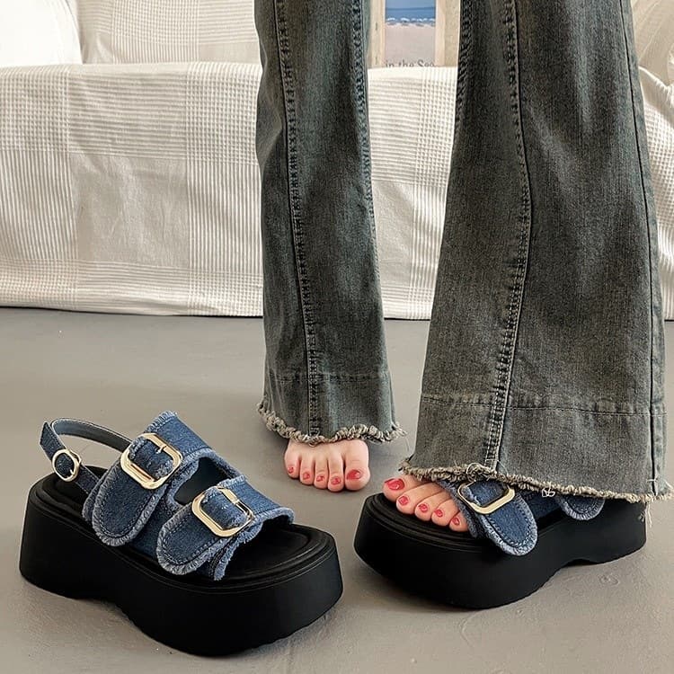 Trendy Denim Platform Wedge Sandals for Women Summer 2026 Fashionable High-End Outdoor Thick-Soled Sandals