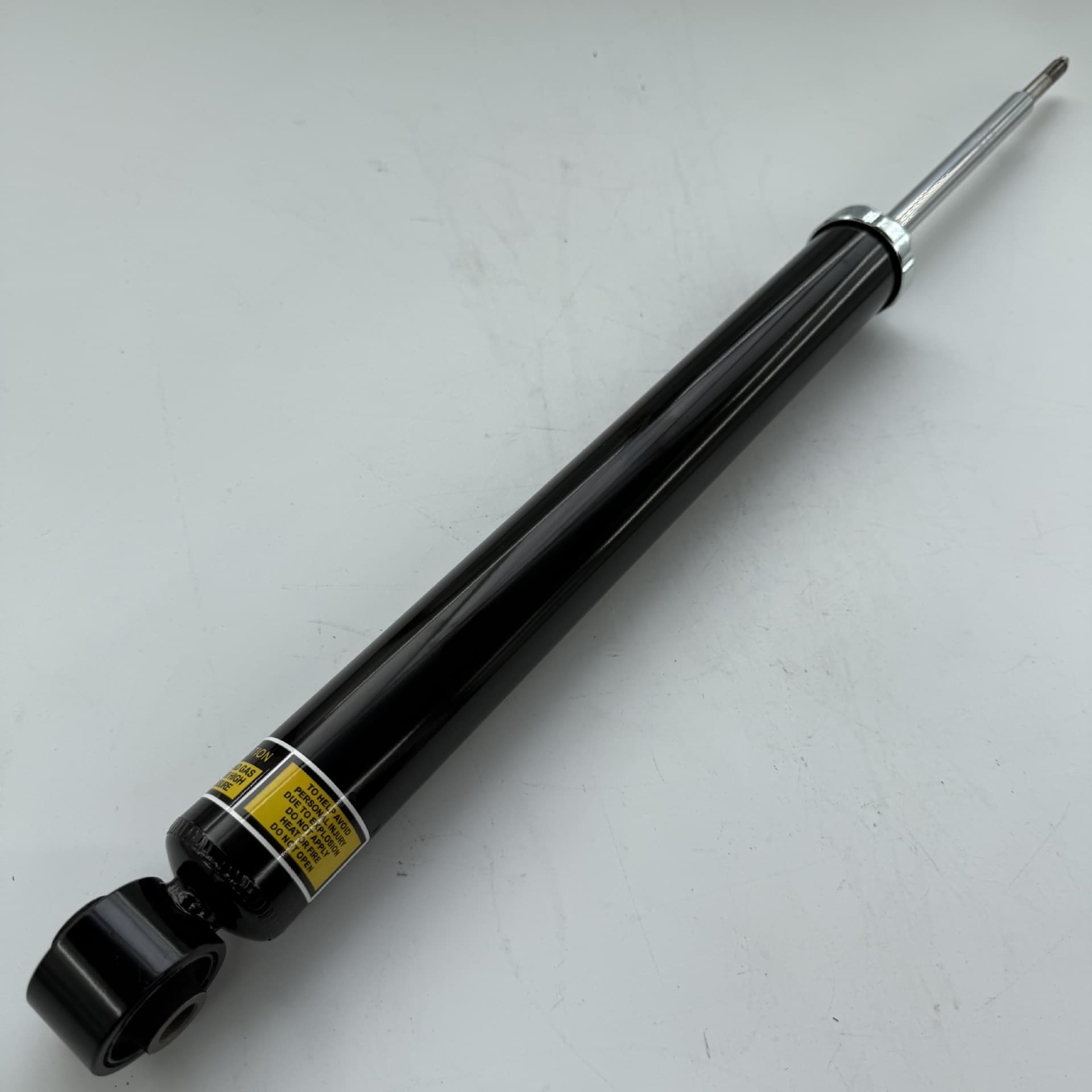For BMW X3 E83 Standard Rear Shock Absorber 33503451402/33503413789