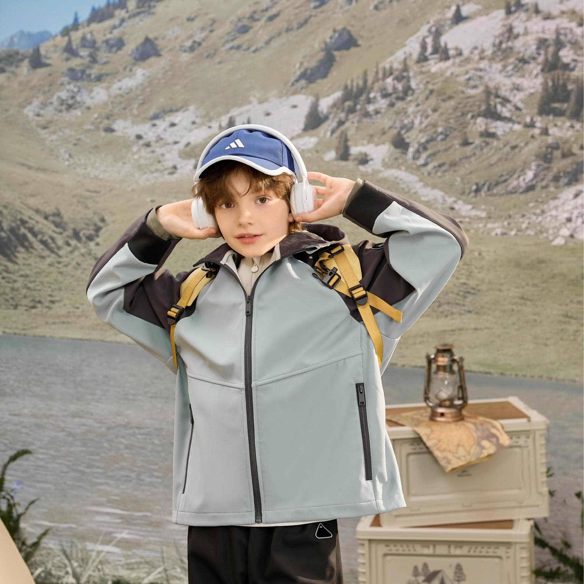 Banji 2025 autumn and winter new Korean-style outdoor softshell jacket, mid to large kids' windproof waterproof sports coat windbreaker