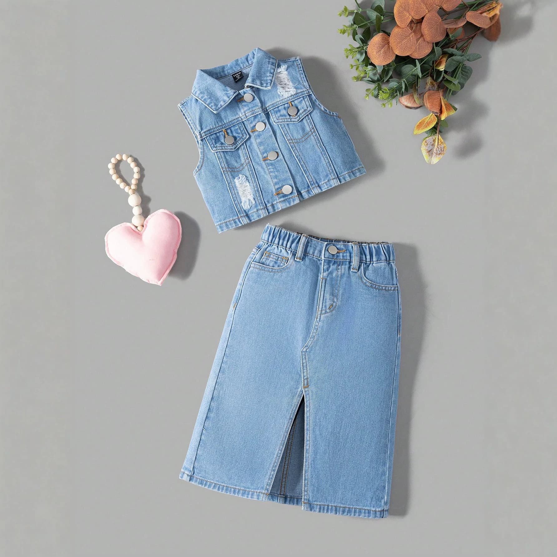 2026 New Trend Girls' Washed Ripped Sleeveless Split Design Fashion Denim Set for Cross-Border Supply
