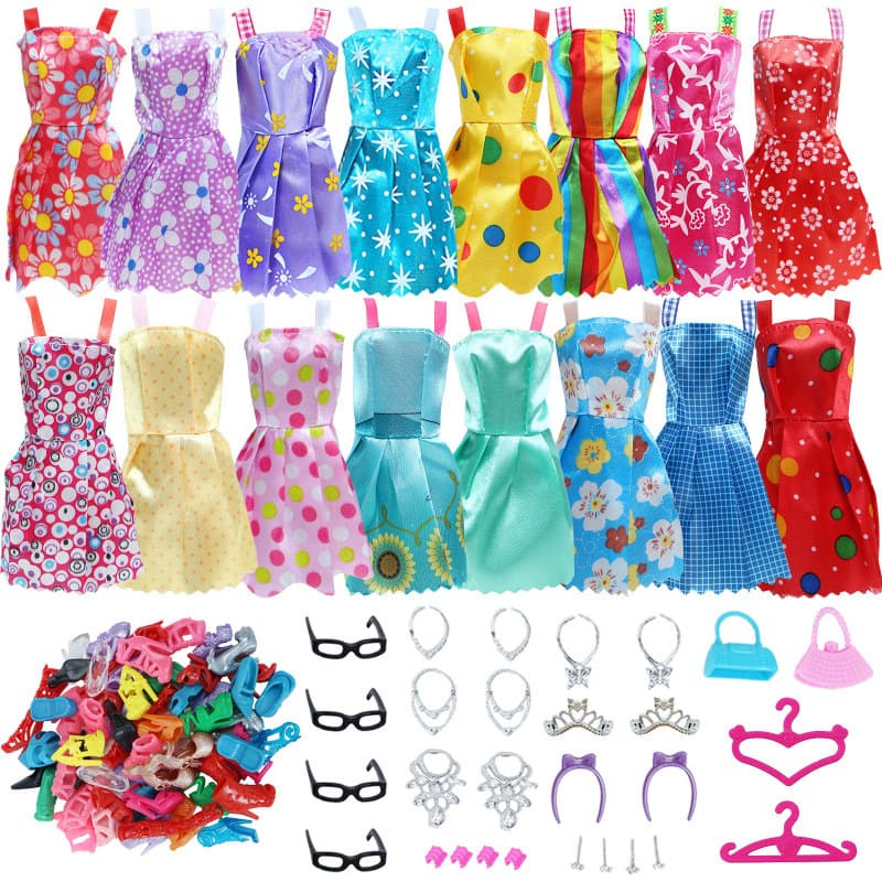 42-piece set, 10 shoes, 8 necklaces, 4 glasses, 2 crowns, 2 handbags, 8 clothes
