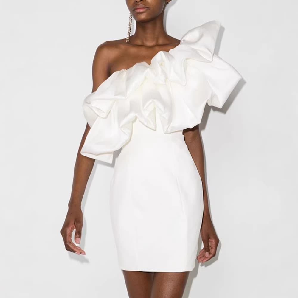 French White Short One-Shoulder Personality Fashion Elegant Evening Dress for Banquet Birthday Party Runway