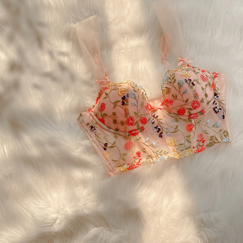Custom styles produced to order for underwear, Taobao factory bras and panties with small batch quality assurance.