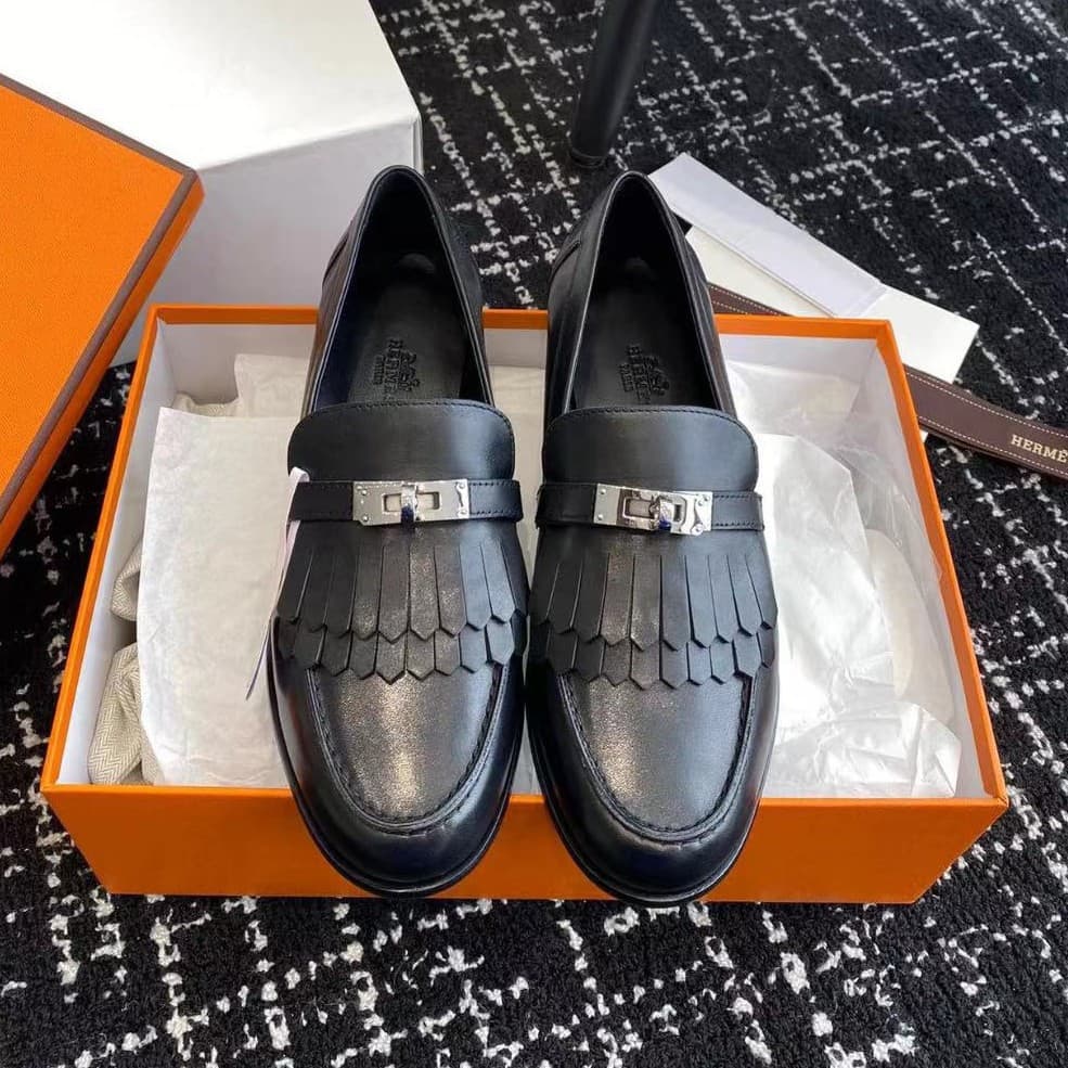 Vintage Gold Buckle Tassel Loafers for Women, Slip-On Lazy British Style Chunky Heel Leather Shoes