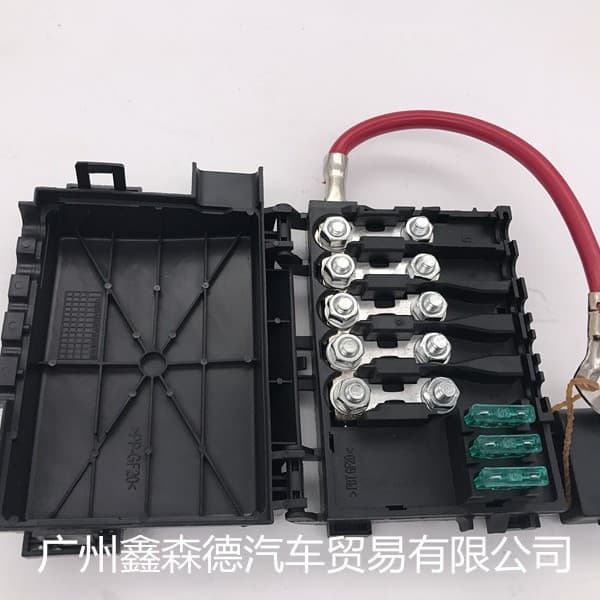 Factory Supply Old Bora Classic Golf 4 MK4 Battery Fuse Box 550 Battery Fuse