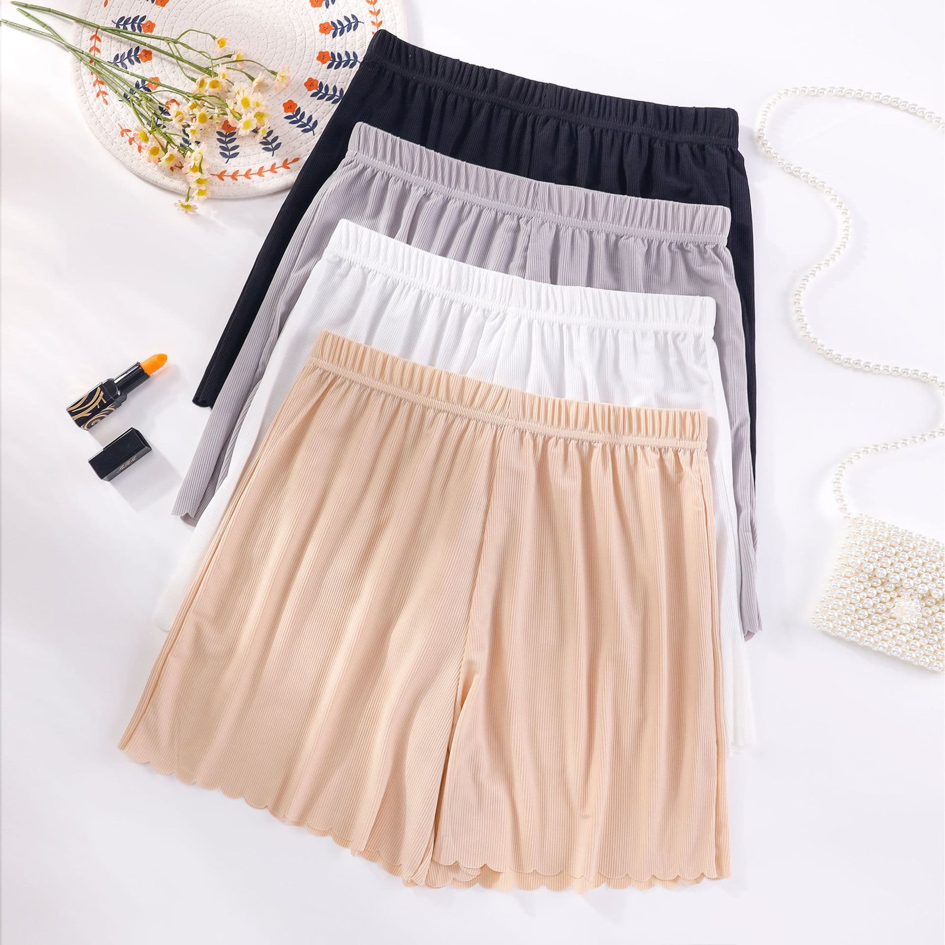 Dropshipping Summer Plus Size Ice Silk Safety Shorts for Women, Loose Fit Anti-Exposure Shorts for Home, Thin, Wholesale