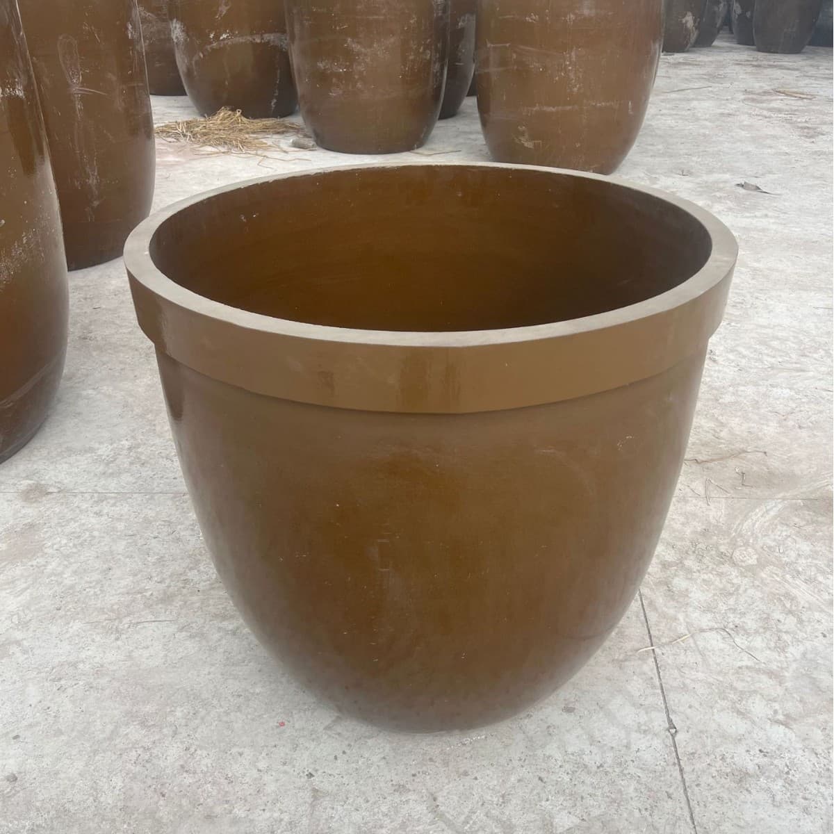 Factory Direct Supply Wide-base 700 Jin Sichuan Reinforced Thick Earthenware Fermentation Vat, Large Vinegar Jar, Wide Mouth