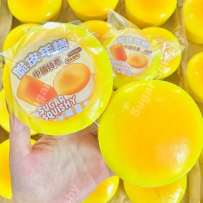 Soft and soft to the touch, slow and sticky, simulated round crispy rice cake, food decompression and slow rebound, Xiaohongshu student squishy