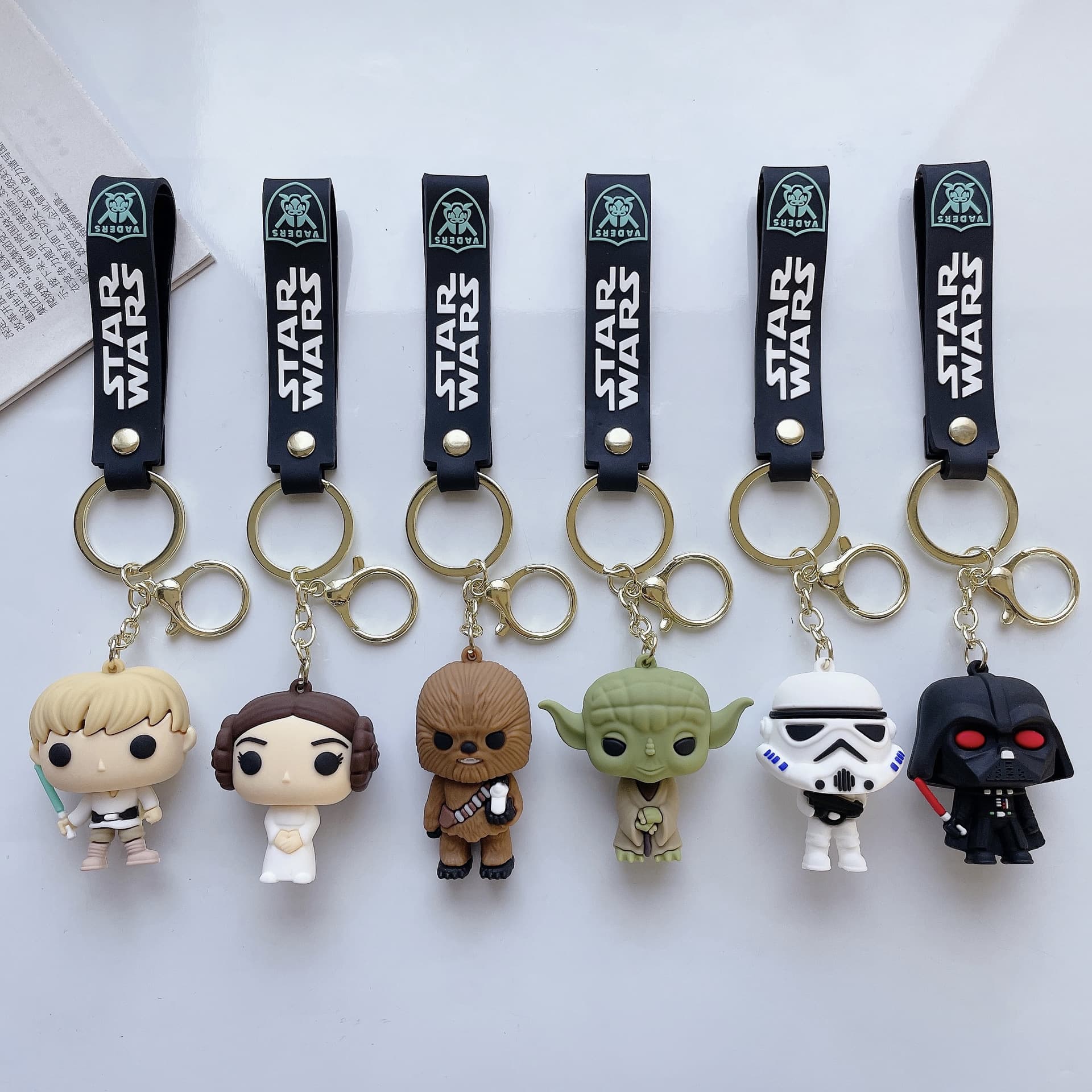 Creative cross-border Star Wars keychain cartoon Mandalorian Baby Yoda Stormtrooper jewelry pendant wholesale
