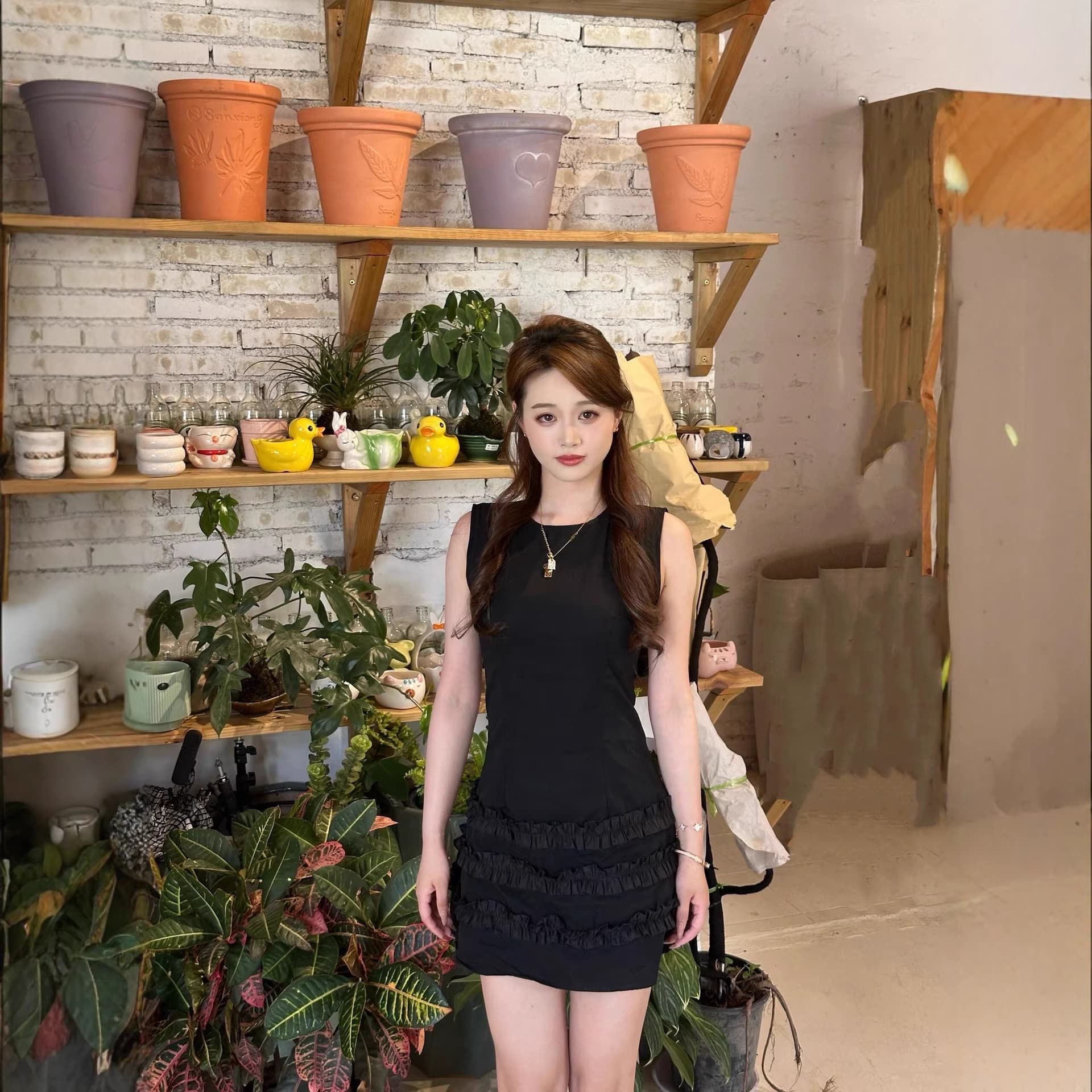 Korean style sleeveless fungus dress for women summer new niche design black slimming vest short skirt