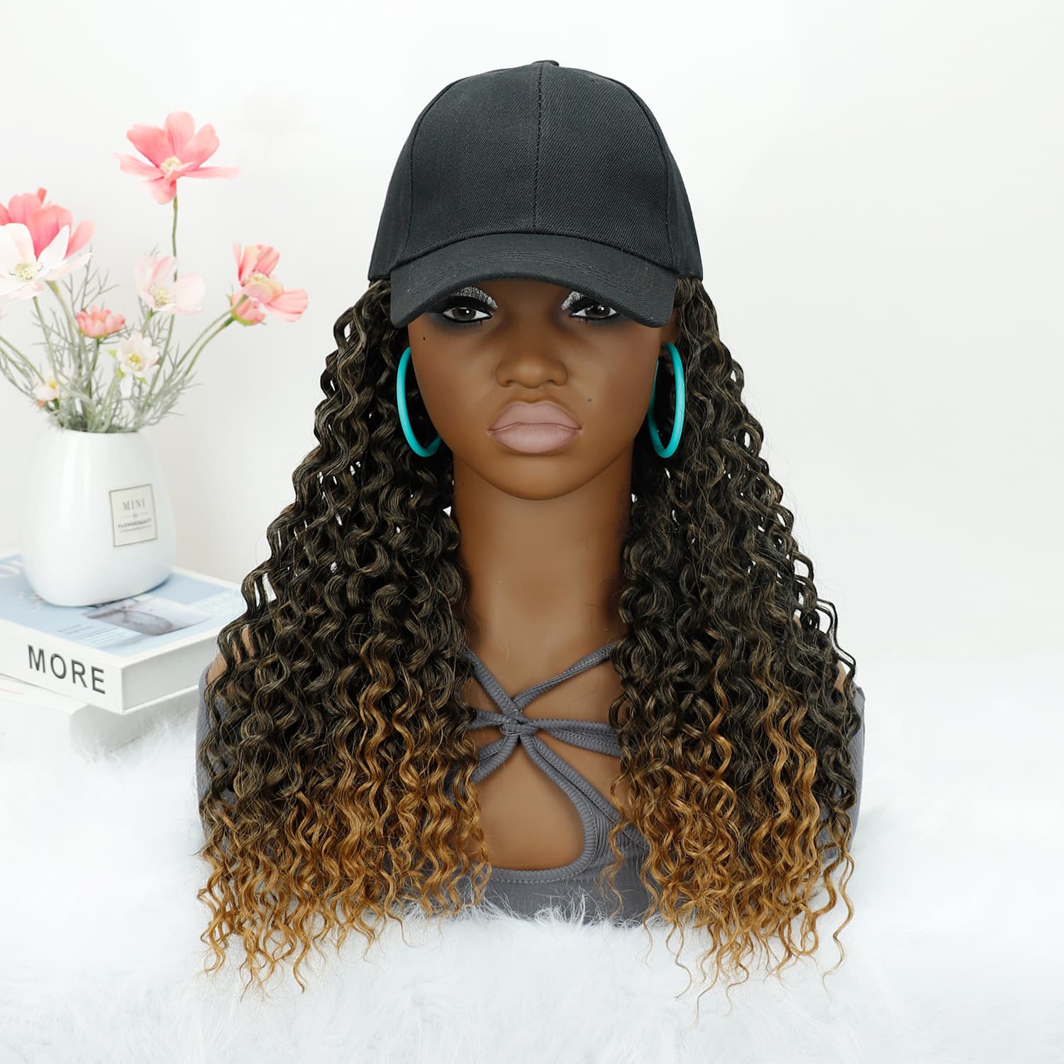 Hat and wig in one, deep roll peaked cap, screw roll baseball cap, small roll, full headgear, wig and hat in one