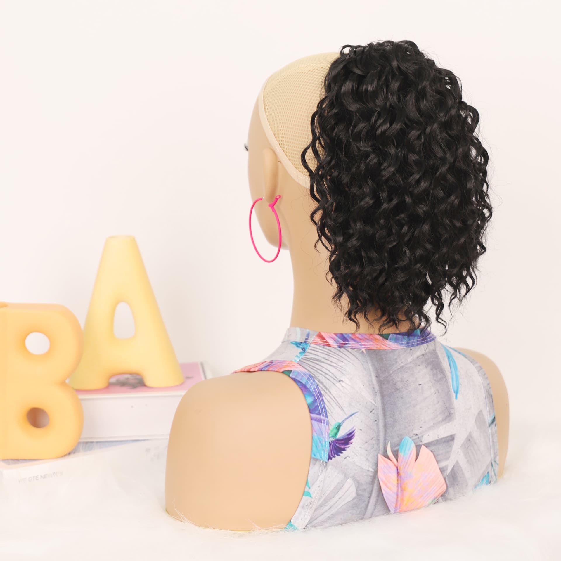 Short Women's Tail Deepened Chemical Fiber Curls Tail Natural Drawstring Hair Extensions Fake Hair Bundles Any Skin Color Any Face Type