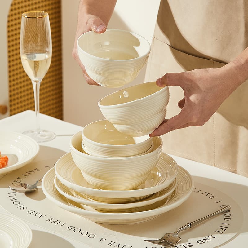Threaded Cream Style 2026 New Ceramic Bowl and Plate Set, Simple New Tableware for Home Use, Housewarming Bowls and Plates