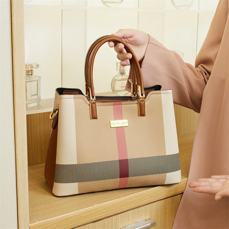 Plaid women's crossbody bag portable shoulder bag commuting versatile large capacity fashion tote bag 2026 light luxury large bag
