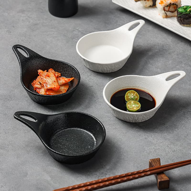 Simple Ceramic Dipping Dish with Handle, Restaurant Hot Pot Sauce Dish, Condiment Plate, Seasoning Dish, Snack Plate