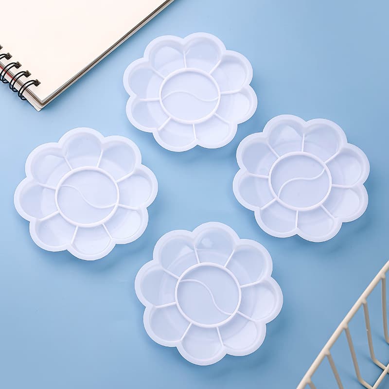 Wholesale plastic plum blossom palette for art painting, acrylic watercolor palette, basic color mixing tray