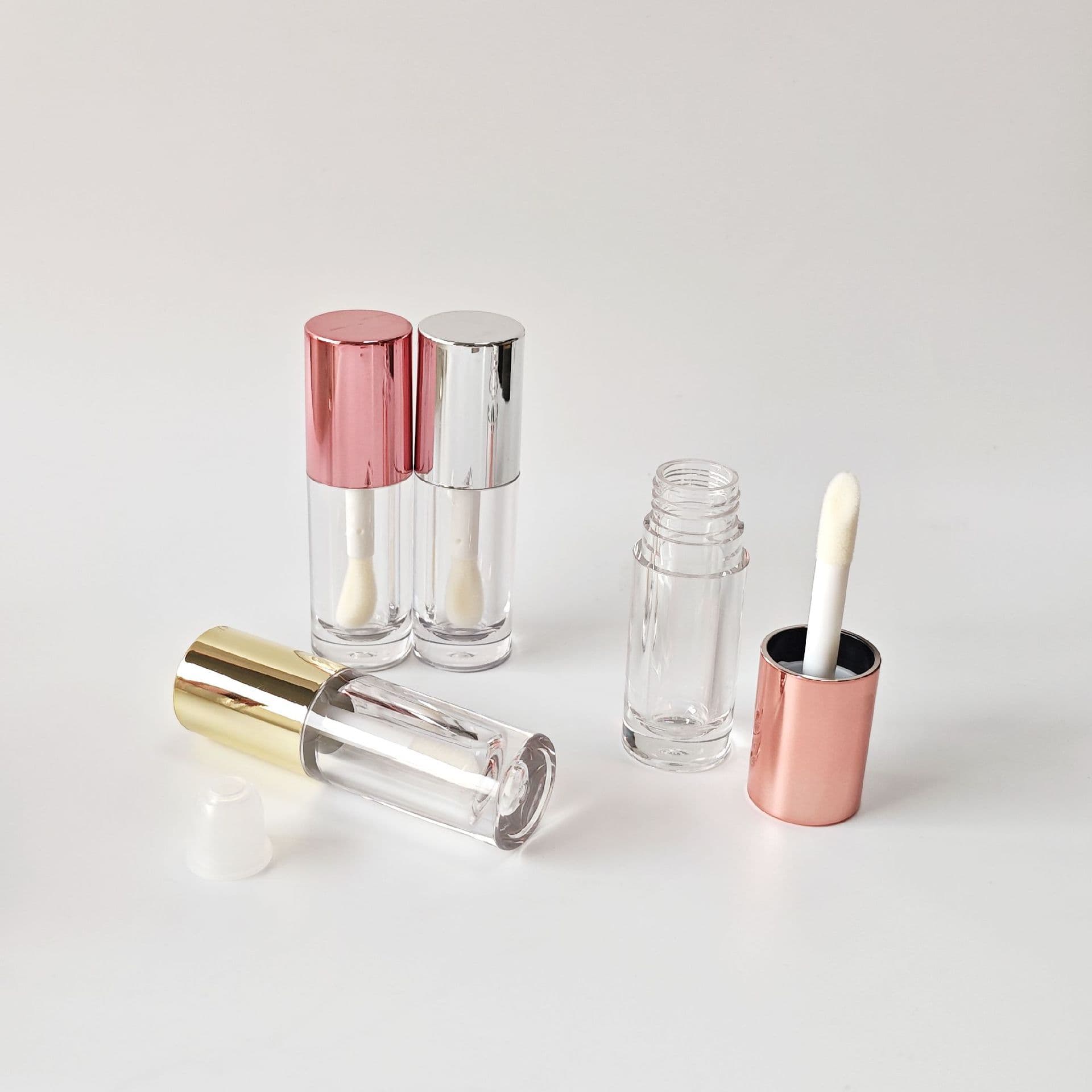 Spot 6ml large capacity high-end electroplated gold lip gloss tube Lip gloss tube round lip glaze empty tube packaging material