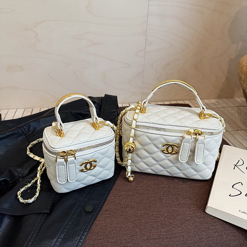 Mini Lipstick Handbag for Women, Luxury Diamond Quilted Stitching Shoulder Box Bag, Mini Square Crossbody Chain Bag
