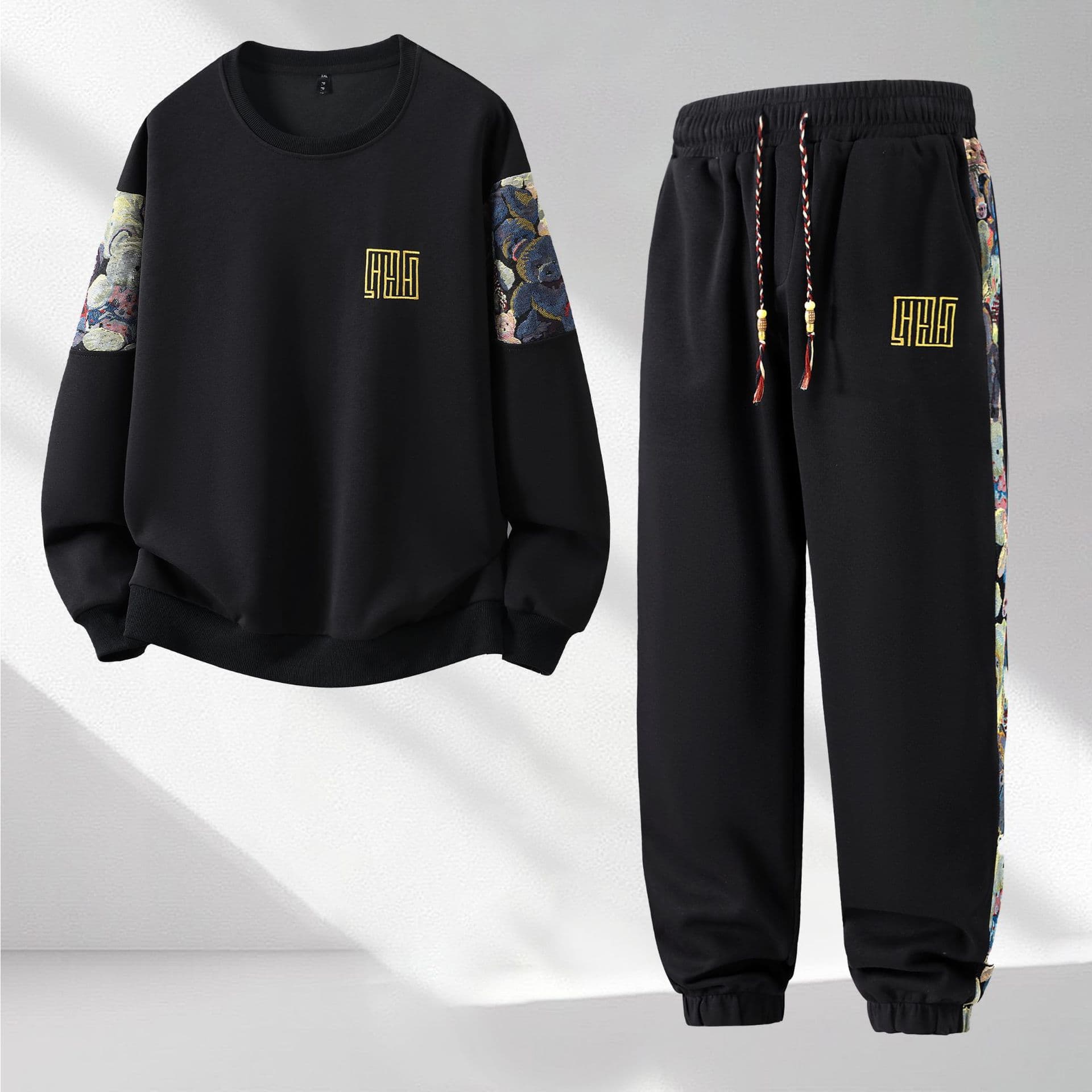 K201 round neck loose national trend large size embroidery autumn winter new fleece-lined