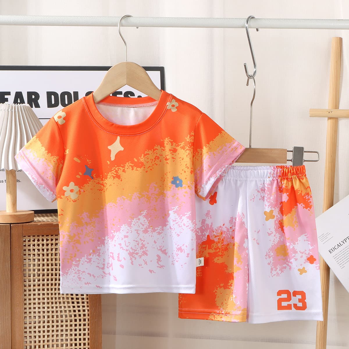 Children's Summer Sports Suit Set 2025 New Arrival for Medium and Large Children's Boys: Gradient Sleeveless Top and Shorts