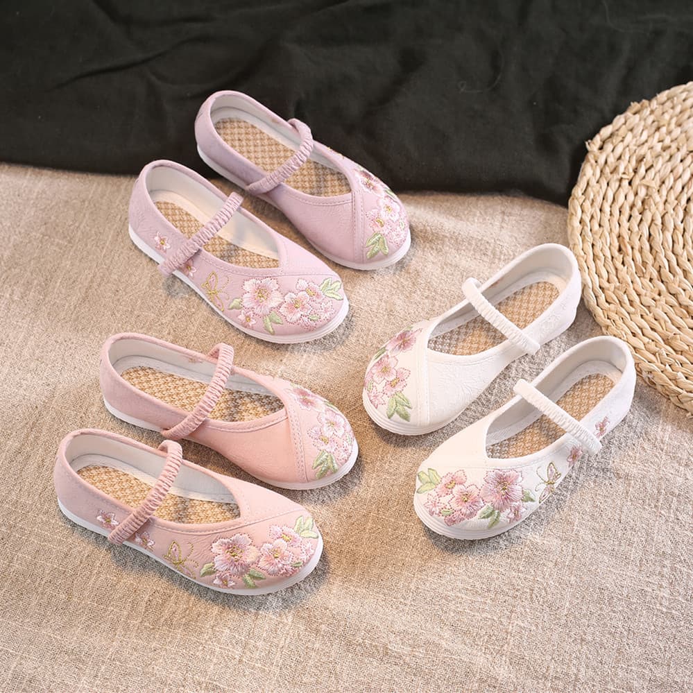 New Chinese style old Beijing cloth shoes, ancient Hanfu shoes, children's retro embroidered shoes, girls' Chinese style horse face skirt shoes