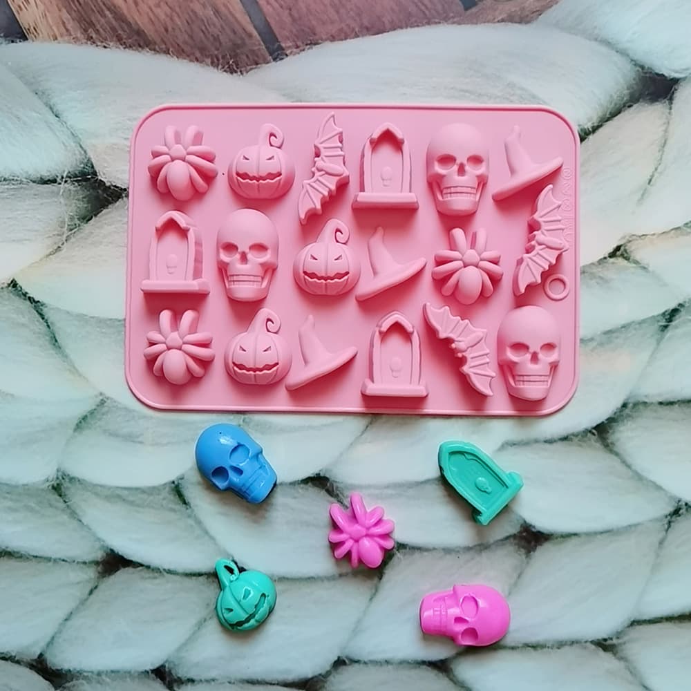 18-Cavity Easter Pumpkin Hat 662 Chocolate Silicone Mold Candy Pudding Dessert Mold Cake Baking Mold