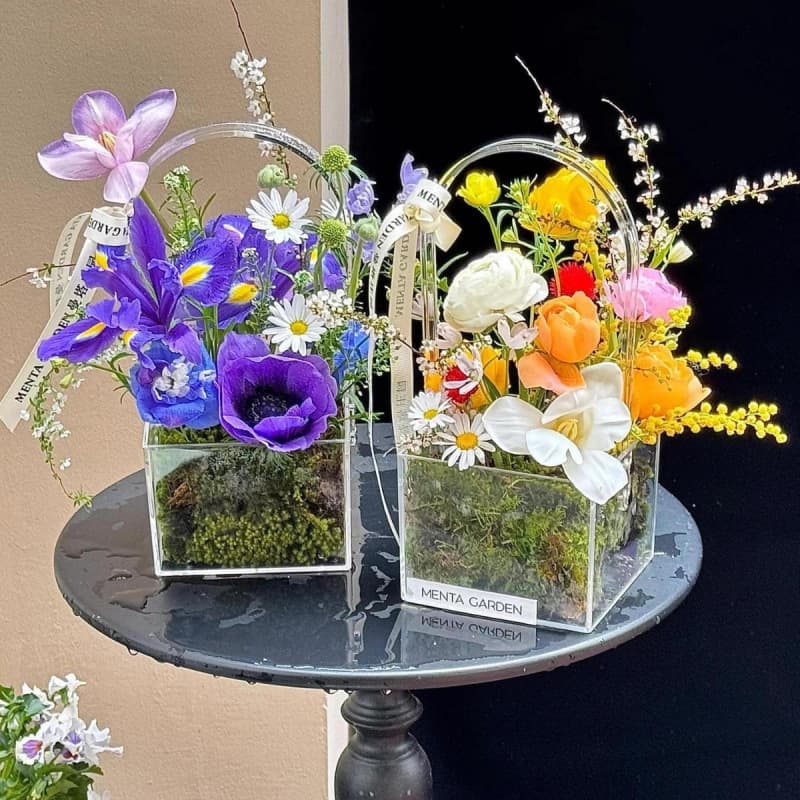 Acrylic flower box, fully transparent, rectangular, portable, round, flower and fruit bouquet, light luxury floral arrangement, empty box