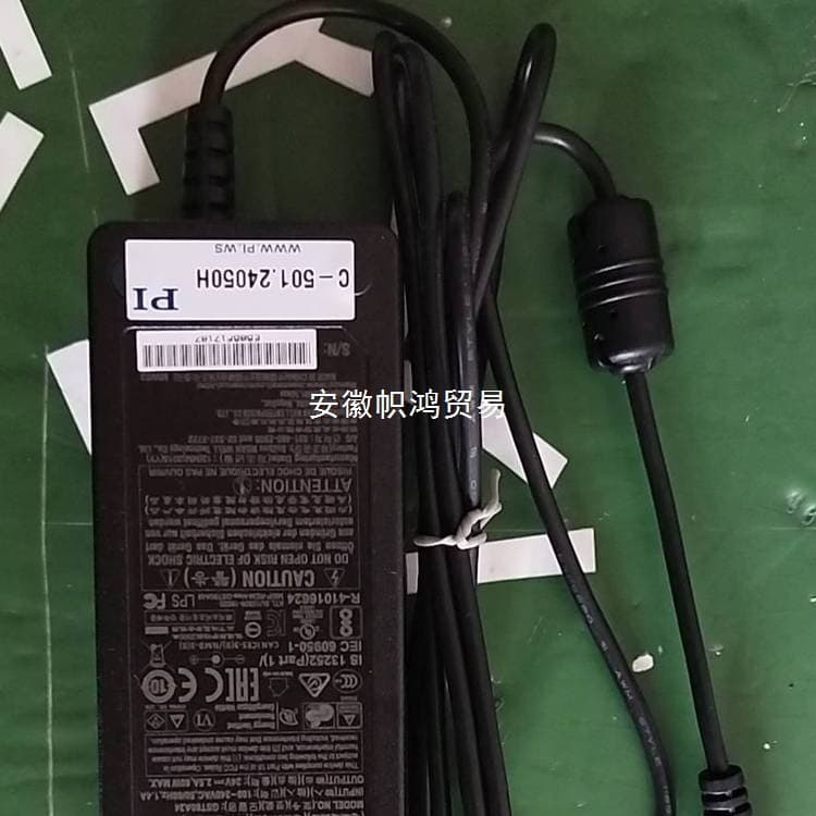 (Negotiable) pi-P-313 PCube XY(Z) Piezo Scanner