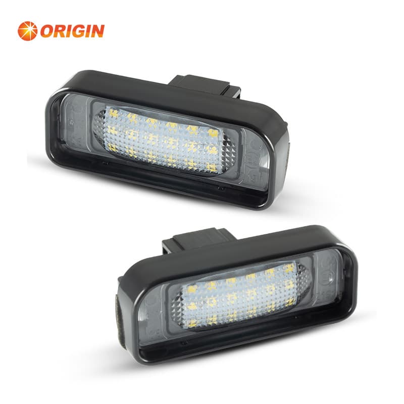 Factory direct supply, suitable for 1998-05 BENZ Mercedes-Benz S-class license plate light W220 LED rear license plate light