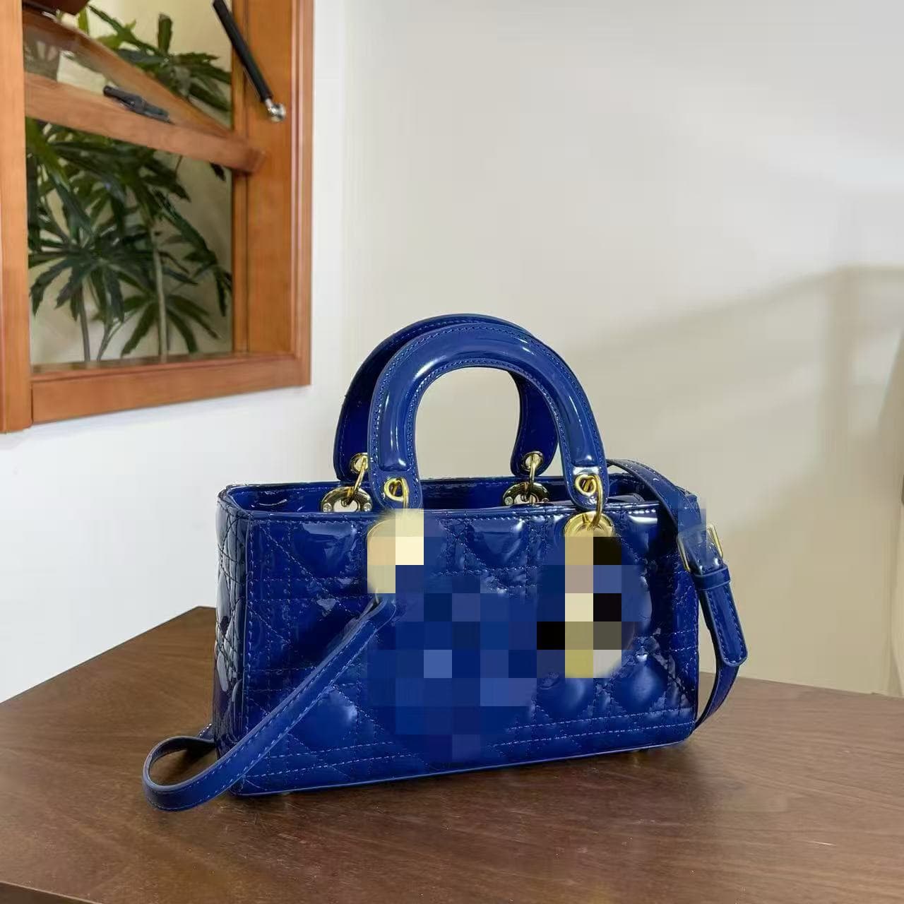2026 New Diamond Pattern Patent Leather Lady Dior Handbag Crossbody Bag Fashionable Tote Versatile Premium Shoulder Bag for Women