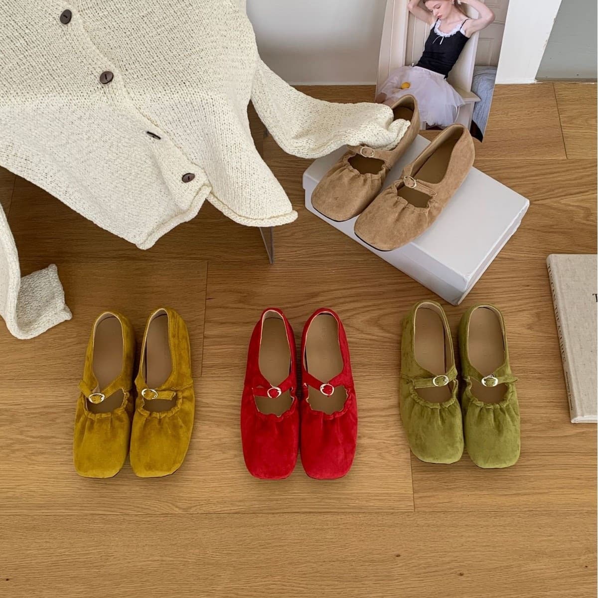 Fan Red Retro Shallow Flat Shoes for Women Summer 2026 New Versatile Mary Jane Shoes for Dresses