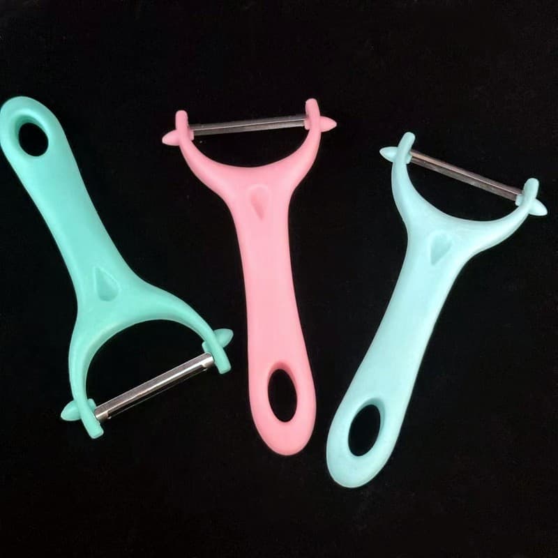 Model 8903 Flat Peeler, Household Daily Use Vegetable and Fruit Peeler, Source for One and Two Dollar Stores
