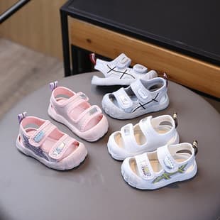 Summer Closed-Toe Sandals for Toddlers 1-3 Years, Baby Walking Shoes, Soft Sole Non-Slip Beach Sandals, Anti-Kick Boys & Girls Sandals