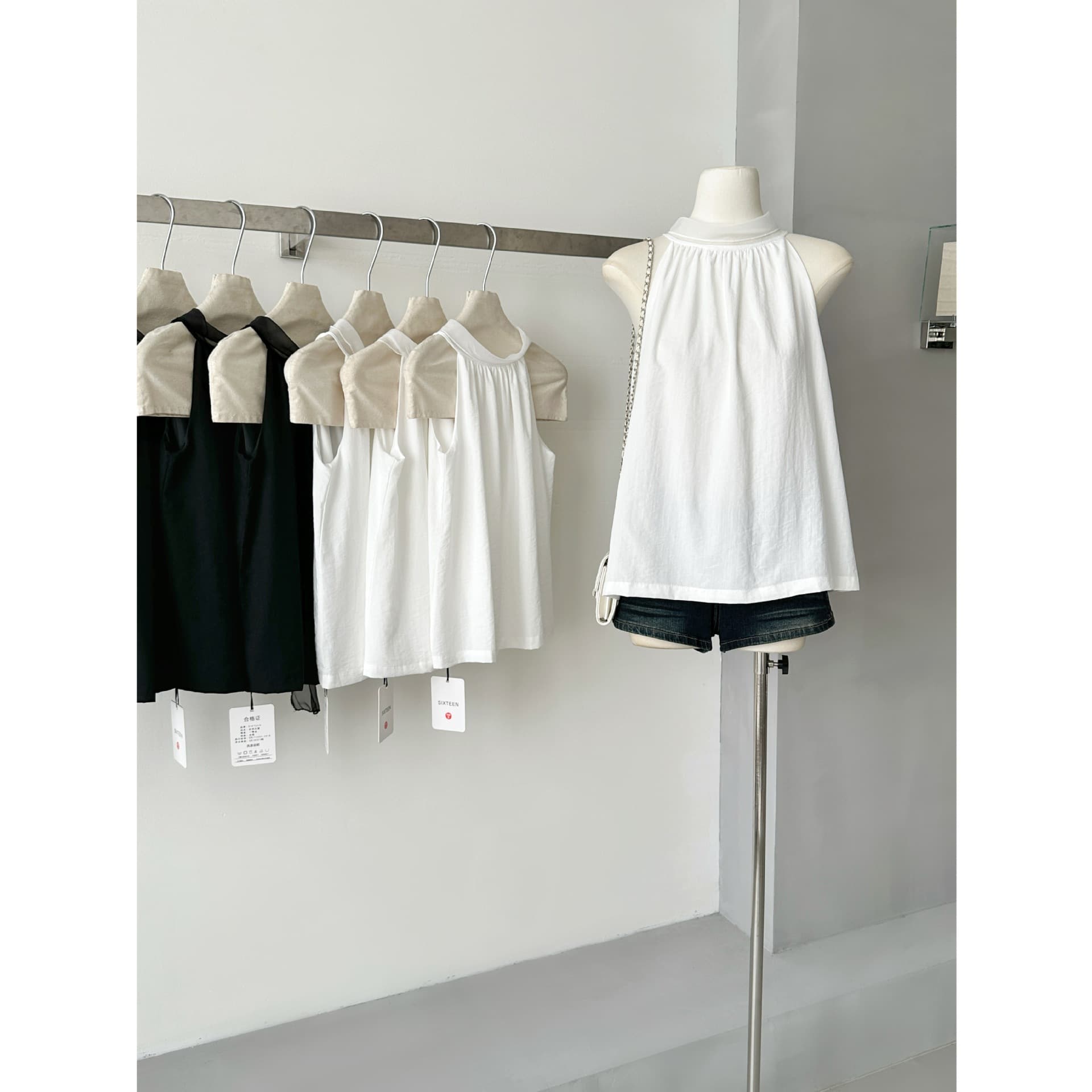 Black/White Ribbon Sleeveless Top New Summer Sleeveless Halter Top Women