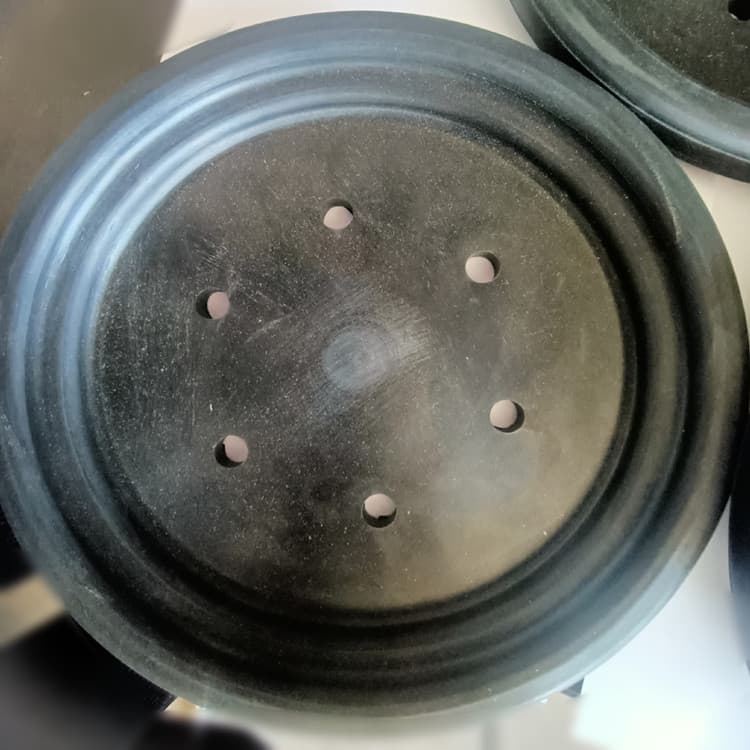 Sandbox bottom leakage rubber rings.