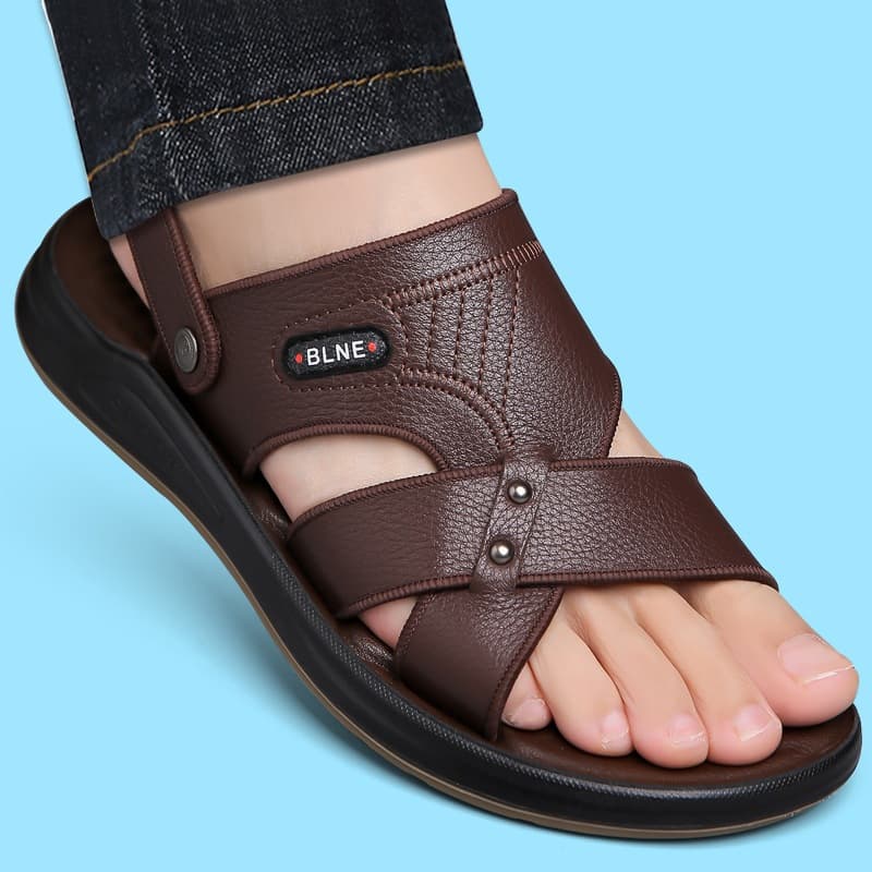 2026 Men's Sandals Summer New Casual Genuine Leather Beach Shoes Men's Soft Sole Non-Slip Dual-Purpose Slippers Men 2603