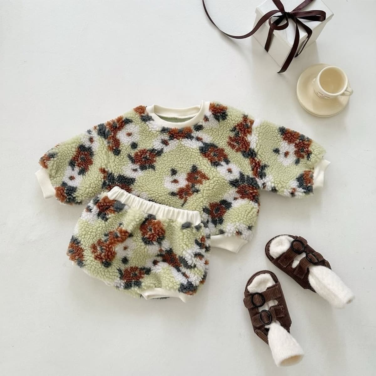 Autumn/Winter Floral Print Plush Top Plaid Hoodie Triangle Puff Pants Big PP Pants Set Baby Toddler Two-Piece Set