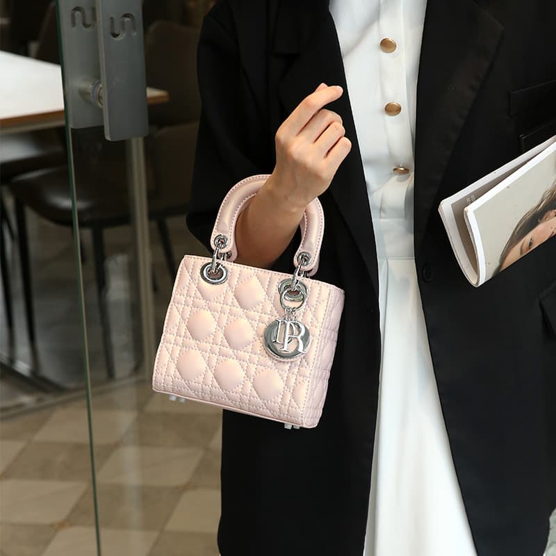 Cross-border genuine leather sheepskin Princess Diana bag for women 2026 new fashion versatile one-shoulder crossbody rhombus chain bag handbag