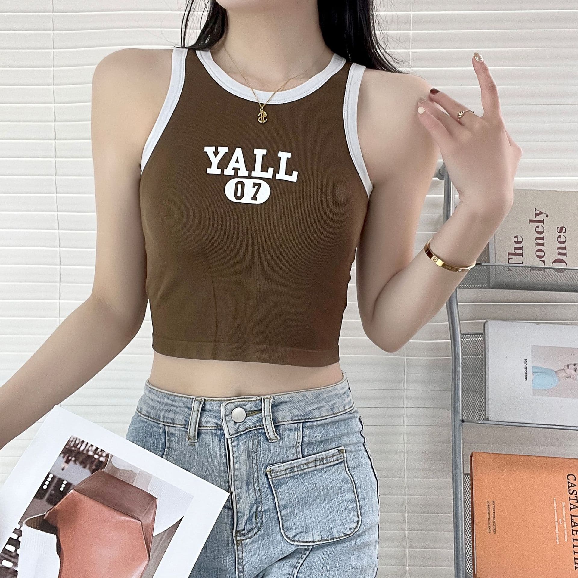 Clearance Sale Backless Letter Contrast Color Vest with Built-in Pads for Women, Layering or Going Out, Crop Top Sleeveless Top